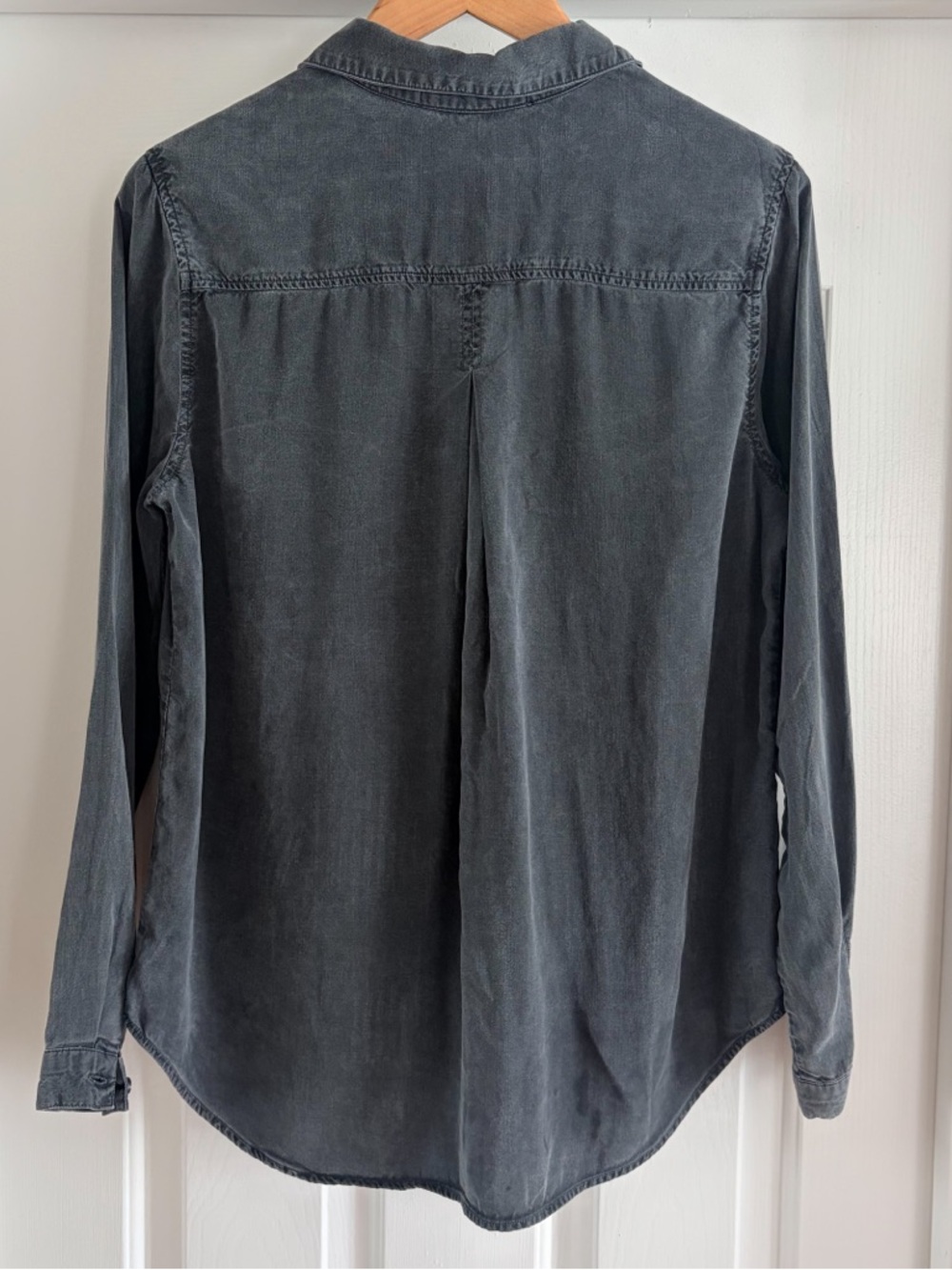 Cloth & Stone Washed Black Tencel Lyocell Button Down Shirt - Size M - Picture 8 of 8